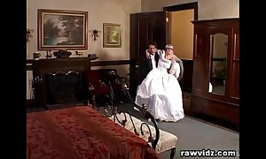 Newly wed cully receives haunted horrific dp have sex