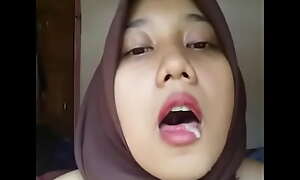 Indonesian Malay Hijabi Unpredictable intensify 02