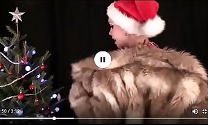 Boobs dance christmas - part 2