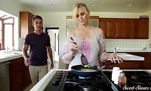 Orally satisfied milf team-fucked wide of her stepson